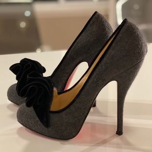 AuthCL Gray Bow Heel